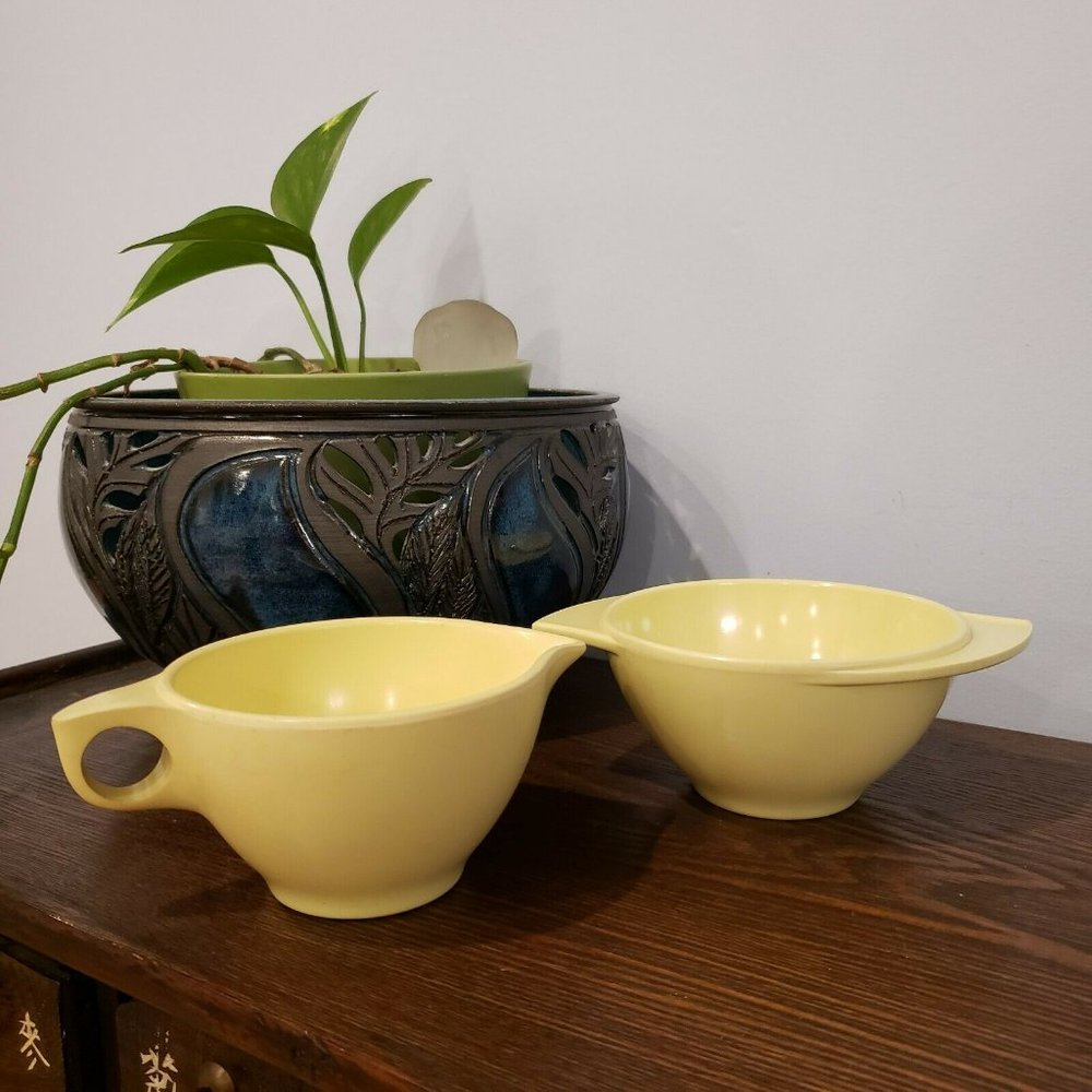 Vintage Boontown MCM Atomic Cream Sugar Bowl Yellow Melmac Melamine Made in USA